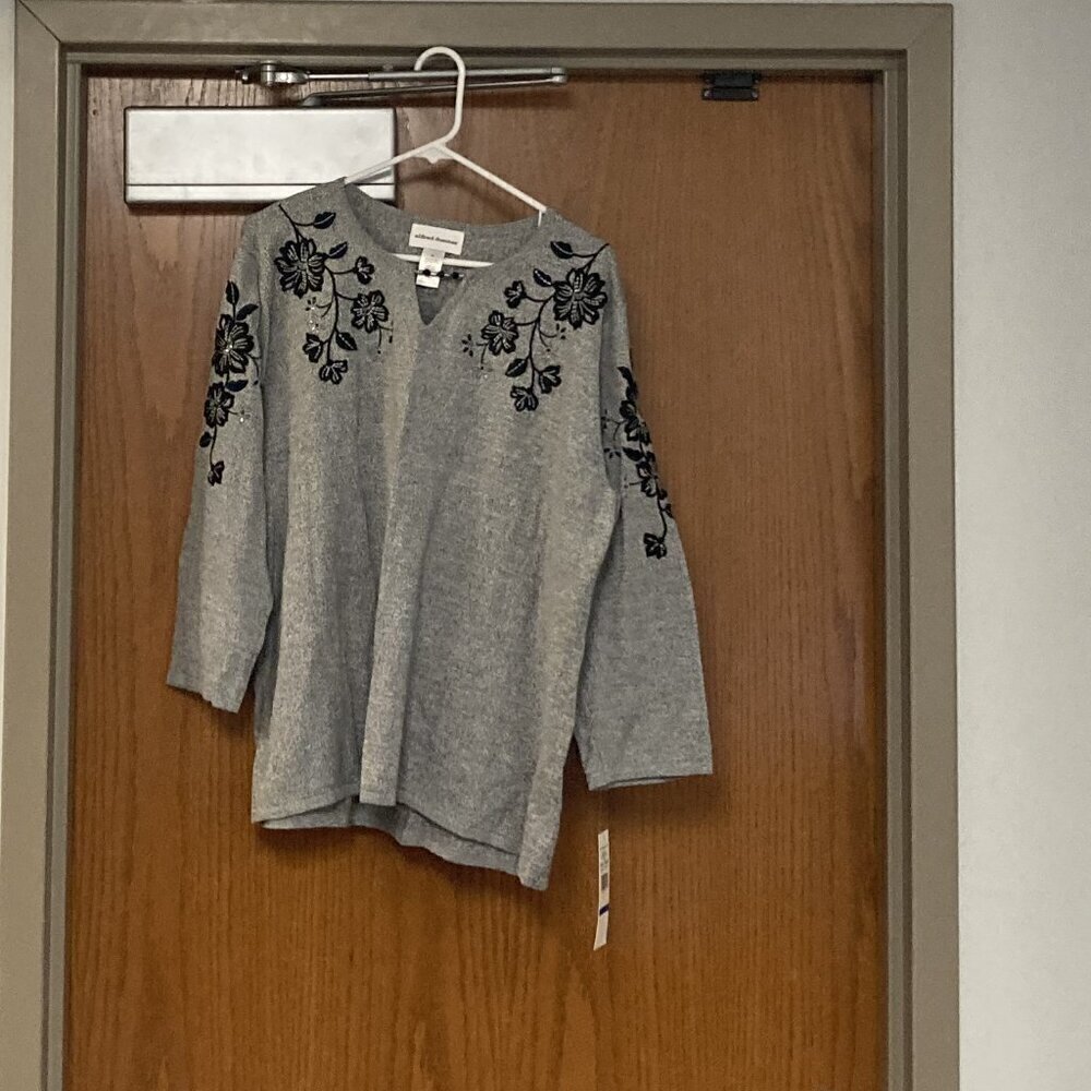 NEW Alfred Dunner grey black floral top sz XL